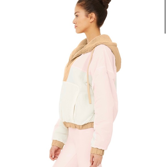 Alo Duality Reversible Sherpa Jacket - Picture 3 of 9